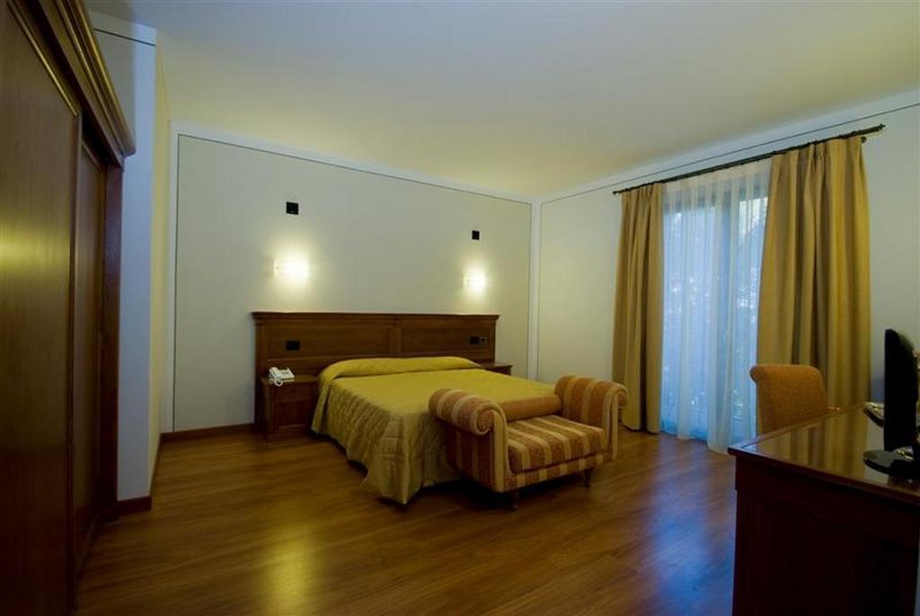Vesta Domus Hotel Rome Buitenkant foto